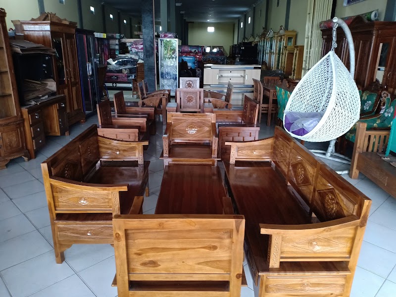 Kurnia Jaya: Mebel Cilacap yang Menghiasi Rumahmu dengan Nyaman
